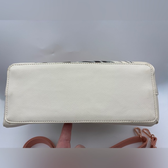 Loungefly Disney Ariel Cream and Tan Handbag/Crossbody - Picture 6 of 8